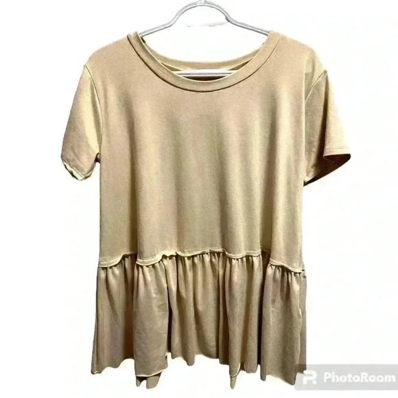 Entro oversized T-shirt  Peblum Top in tan Size Medium Women’s - Picture 1 of 5